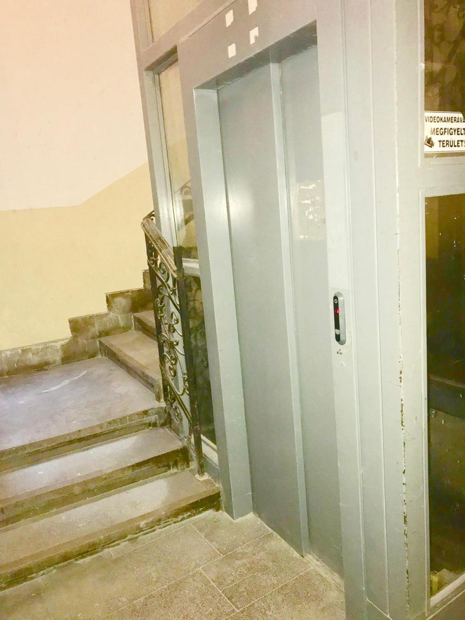 Downtown Studios ブダペスト エクステリア 写真